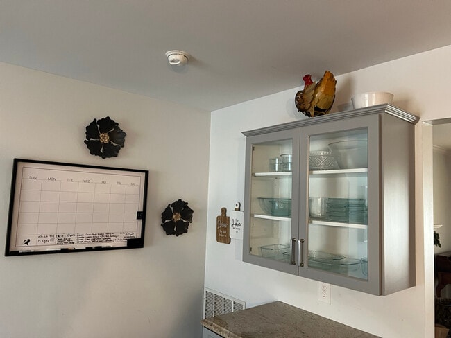 5415 Tolson Rd, Temple Hills, MD 20748 - photo 7