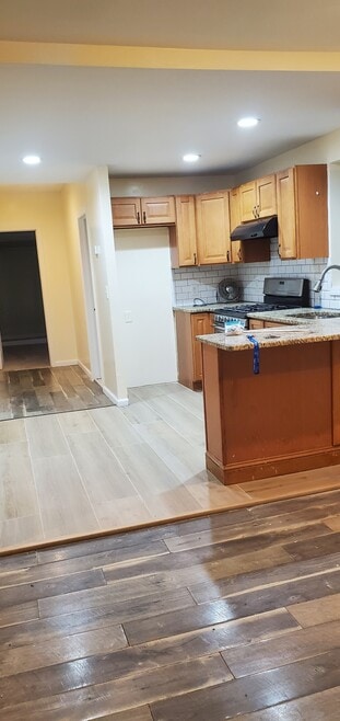 32 Murray Ave, Paterson, NJ 07501 - photo 1