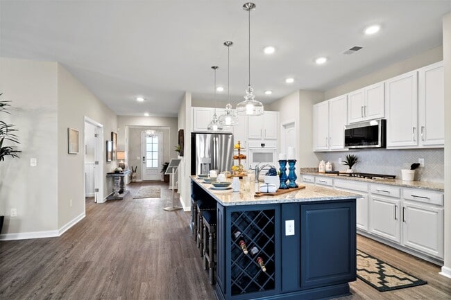 635 Edgeside Dr SE, Bolivia, NC 28422 - photo 4