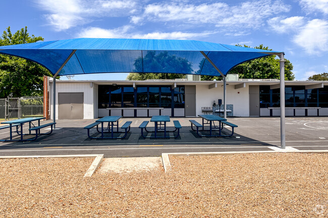 Ruby Drive Elementary School of Placentia has shaded lunch areas.