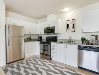 7531 NE 18th St, Vancouver, WA 98661