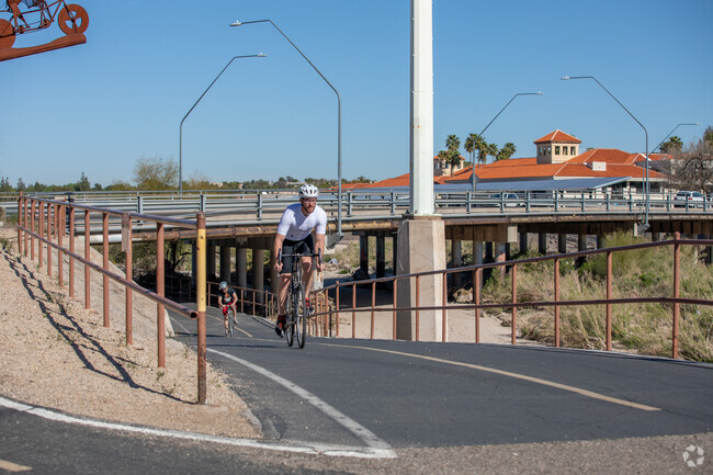 The Loop Is A Popular Spot For Bicyclists, As It Makes A Complete Circle Around The City.