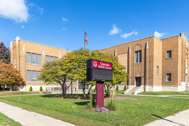 Middle School students in Kenosha can attend Lincoln Middle School.