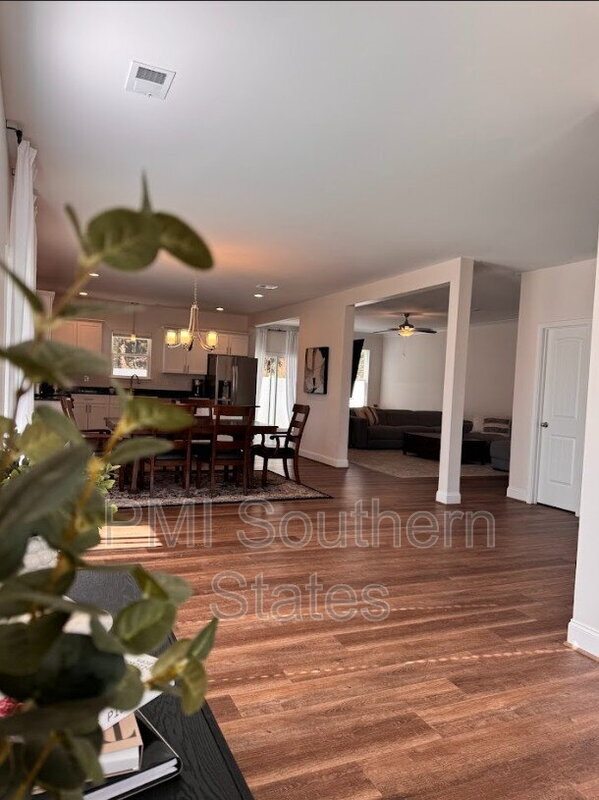 401 Albus Dr, Travelers Rest, SC 29690 - photo 4