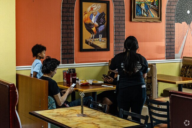 A Waverly family ordered freshly made lunches from Hondumex Cuisine.