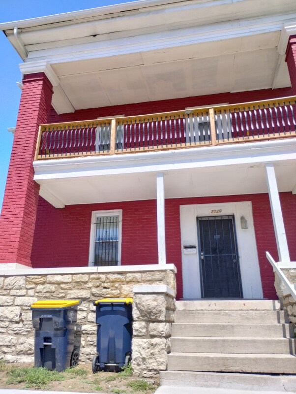 2120 Linwood Blvd Unit 2120 E. Linwood Blvd, Kansas City, MO 64109