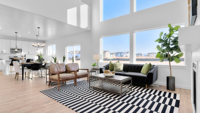 769 W Cherry St, Grantsville, UT 84029 - photo 2