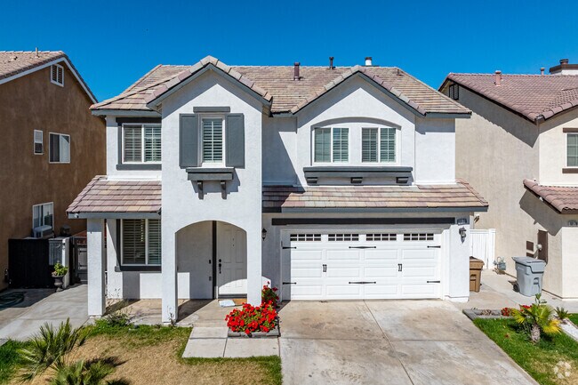 North Star Ranch offers new-construction homes near local amenities.