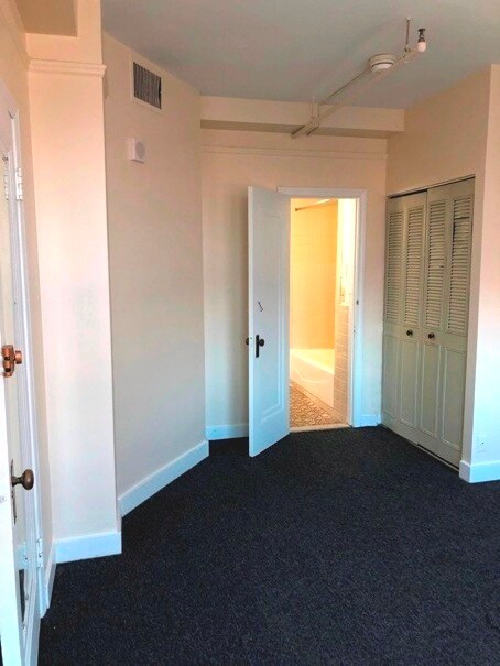 477 Commonwealth Ave unit 202, Boston, MA 02215 - photo 5