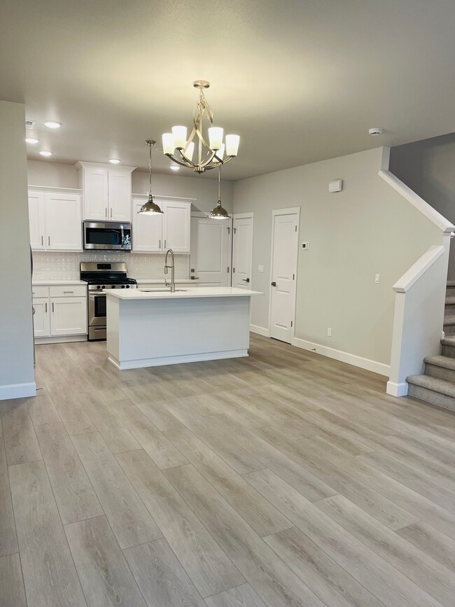 8206 SE Leafhopper St, Hillsboro, OR 97123