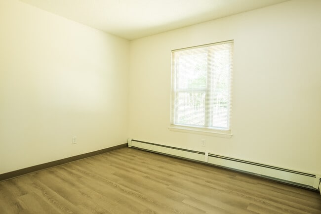 Hillcrest RHF Partners Limited Partnership, Attleboro, MA 02703 - photo 4