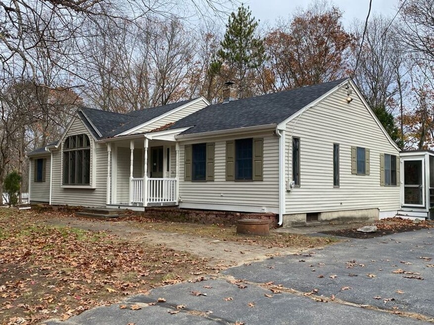 42 Belfield Dr, Johnston, RI 02919 - photo 1