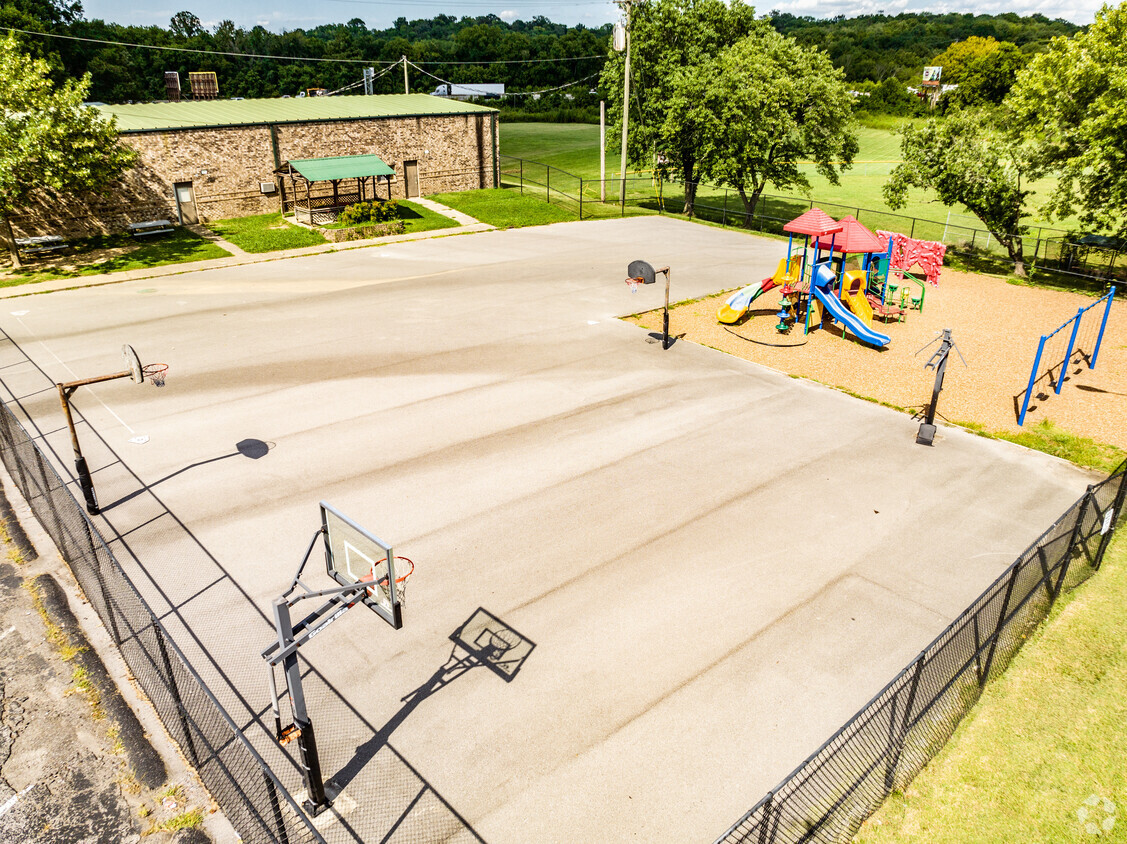 The Top 11 Apartments With Basketball Courts in Houston - Lighthouse