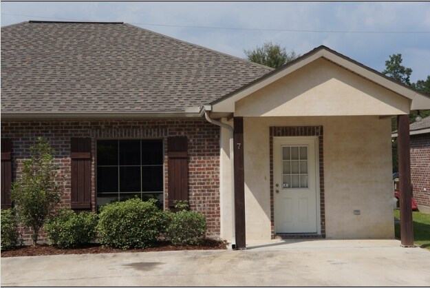 Rowyn Oaks, Tickfaw, LA 70466 - photo 1