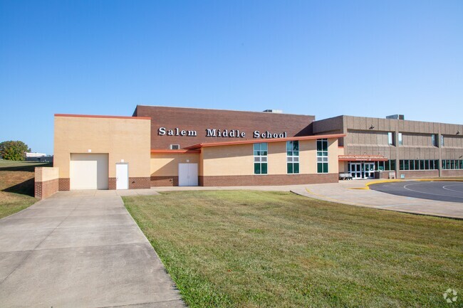 Salem Middle School serves students in the Washington County community.