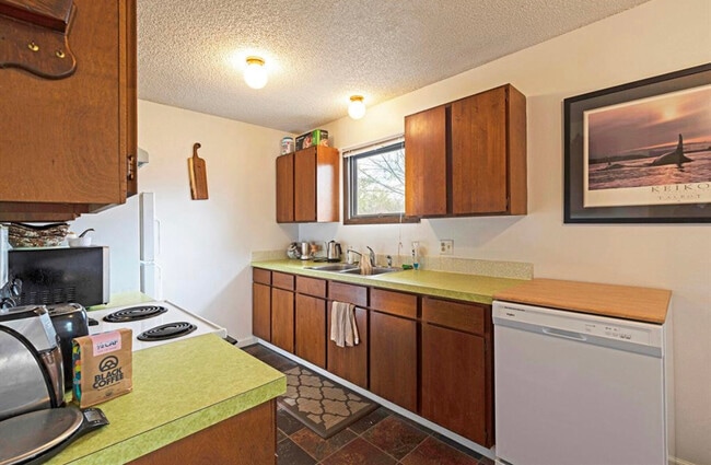 2016 S 13th St W unit 2016 2 Upstairs, Missoula, MT 59801 - photo 4