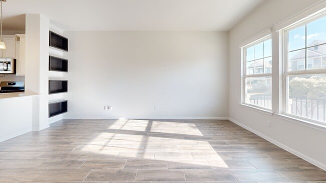 2939 Brand Iron Dr, San Marcos, TX 78666 - photo 3