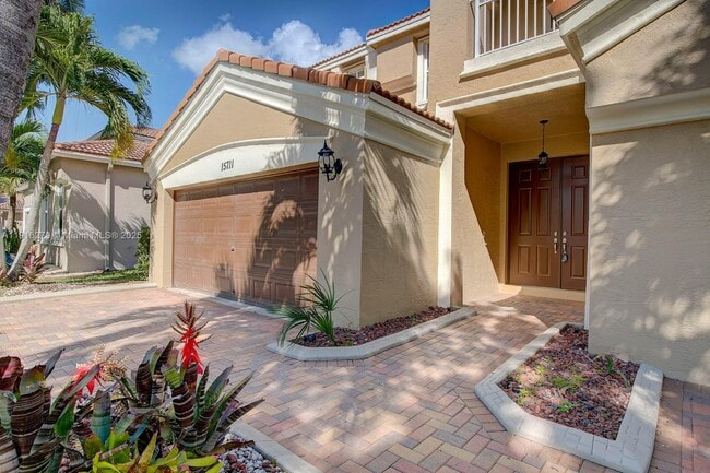 15711 SW 53rd Ct, Miramar, FL 33027 - photo 3