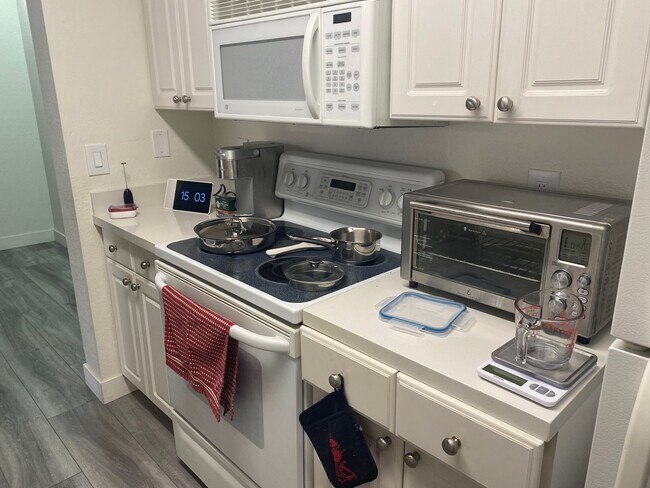 Springtree Condominiums unit 244, Tempe, AZ 85282 - photo 4