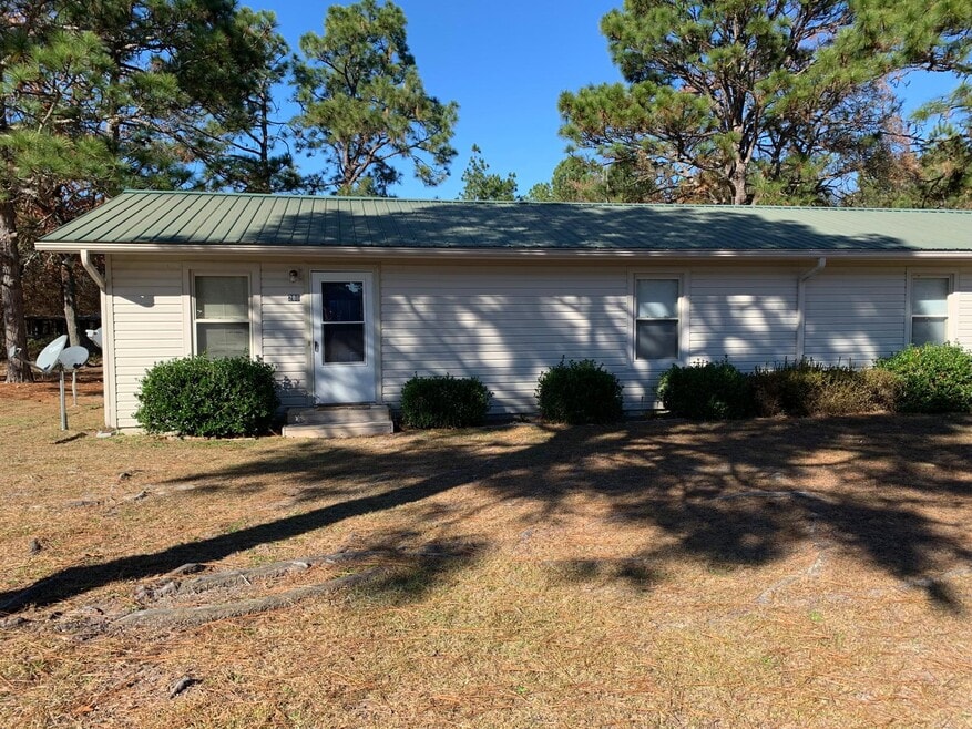 286 R Sands Rd unit 286, Aberdeen, NC 28315 - photo 1