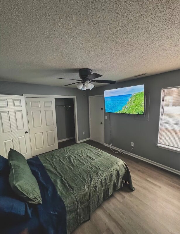 8576 Chesapeake Blvd unit 107, Norfolk, VA 23503 - photo 4