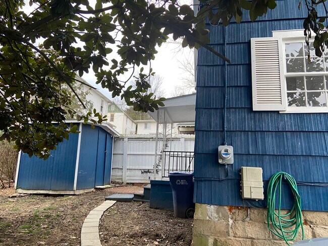 146 E State St, Athens, OH 45701 - photo 5