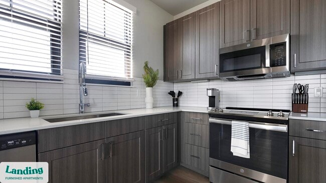 6850 Foxtail Palm Way unit 2416.1412285, Bradenton, FL 34210 - photo 3