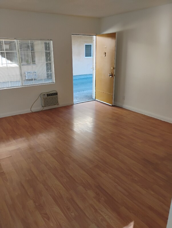 14129 Vanowen St Unit 9, Los Angeles, CA 91405