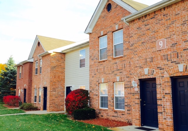 Fall at Brookstone Apartments, Battle Creek, Mi