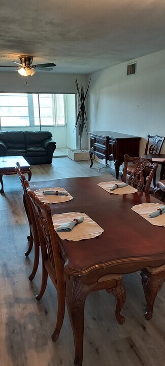 6201 2nd St E Unit 84, St Pete Beach, FL 33706