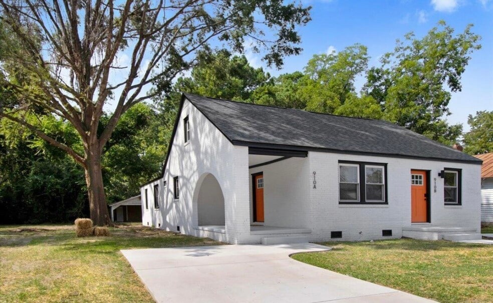 910 E Mulberry St unit Suite A Bdr 1, Goldsboro, NC 27530 - photo 1