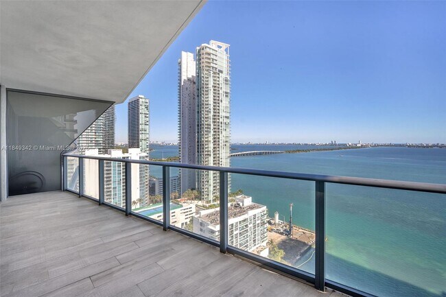 Icon Bay unit 2104, Miami, FL 33137 - photo 3