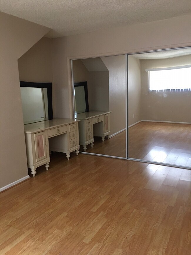 613 S Shelton St unit A, Burbank, CA 91506 - photo 6