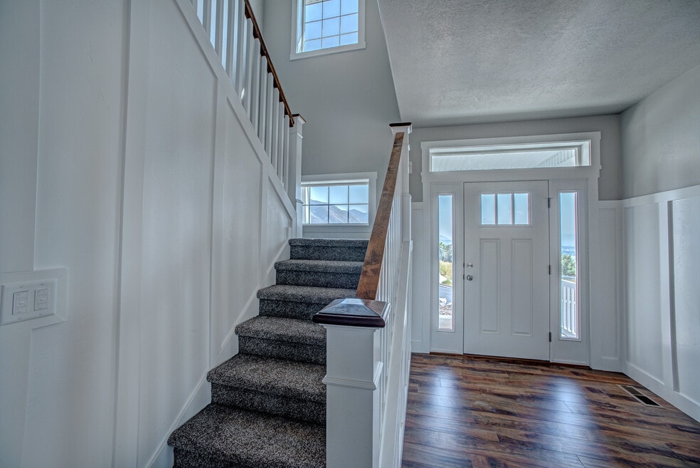 3491 Ammon Rd unit 37877634, Ammon, ID 83406 - photo 1