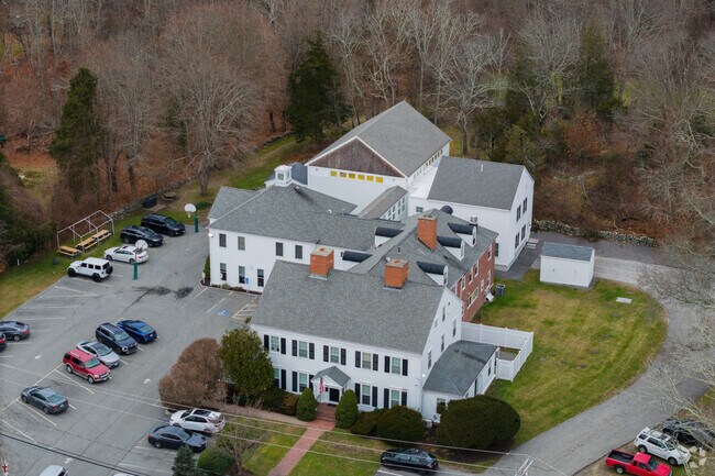 Residential treatment at The Swansea Wood School in Swansea makes therapeutic learning possible.