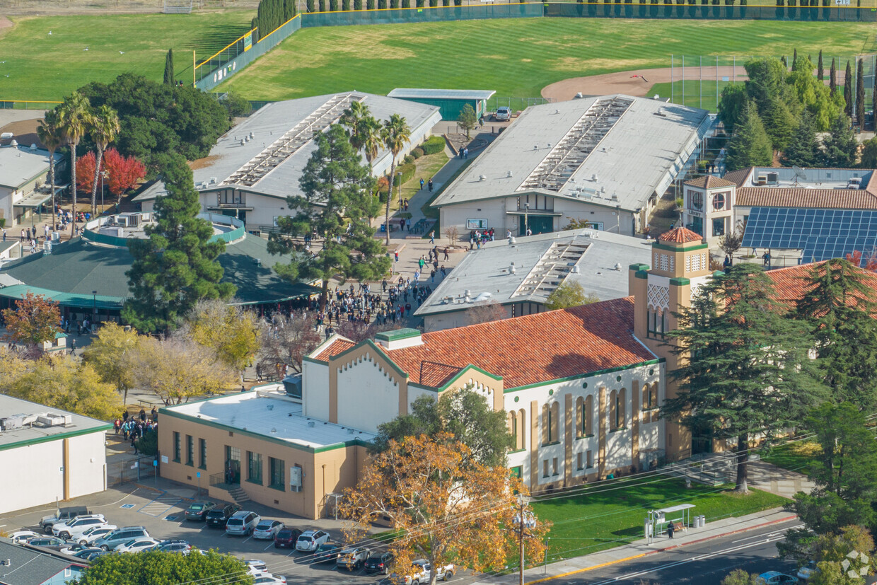 Livermore High School, Livermore CA Rankings & Reviews - Homes.com