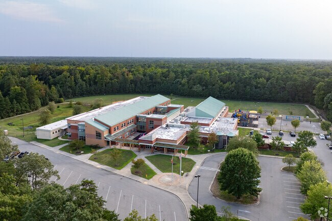Evergreen Elementary School in Wildewood is rated with an A- from Niche.