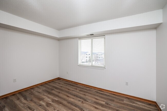 2BR, 2BA - The Willow/1,004 SF