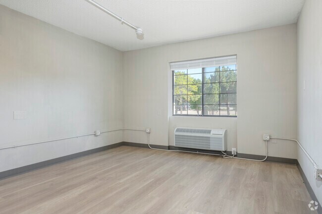 The Point on Washington, Madison, WI 53704 - photo 6