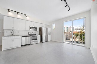 1536 NW 15th Ave, Miami, FL 33125
