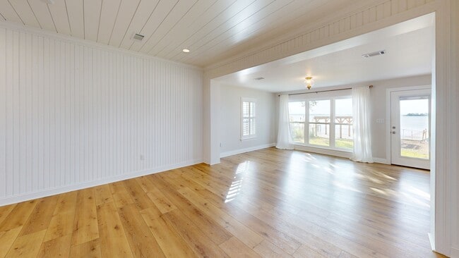 7693 Petersen Point Rd, Milton, FL 32583 - photo 2