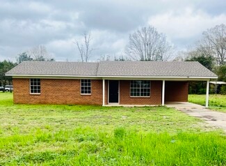 136 Holt Rd, Lucedale, MS 39452