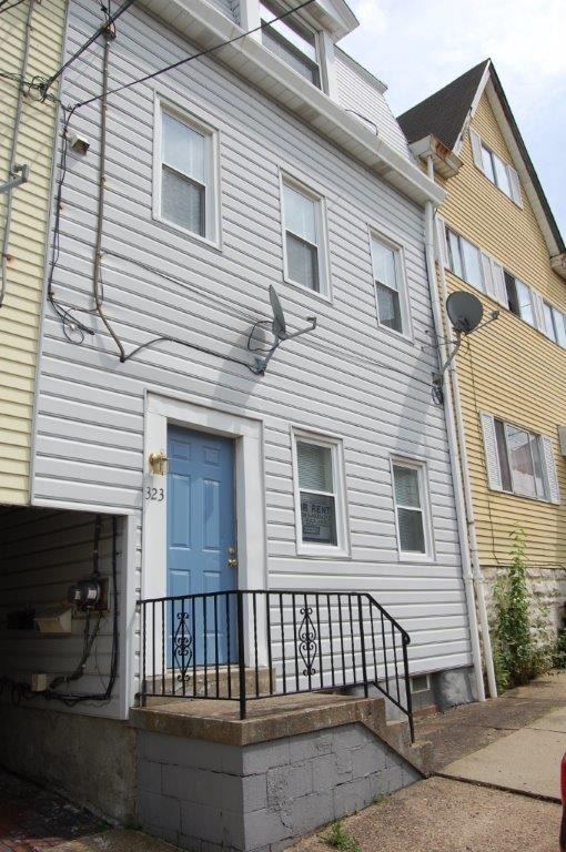 323 38th St, Pittsburgh, PA 15201
