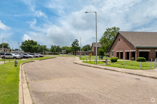 The circle drive at Florida-Kansas Elementary School in Memphis make drop-off and pick-up easy.
