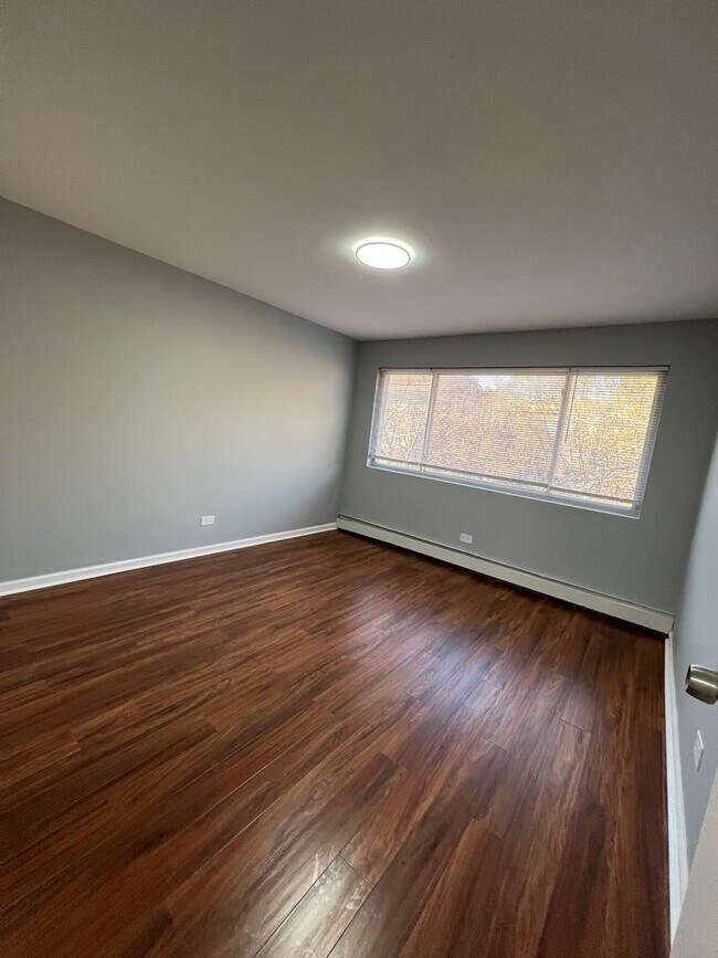 7000 S Cregier Ave, Chicago, IL 60649 - photo 7