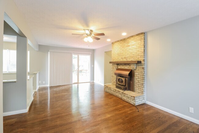 7561 Tanglewood Ln, West Chester, OH 45069 - photo 7