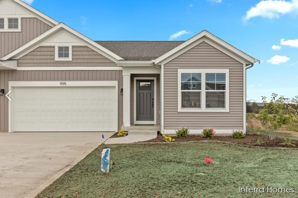 995 Scioto Dr NW, Comstock Park, MI 49321 - photo 1