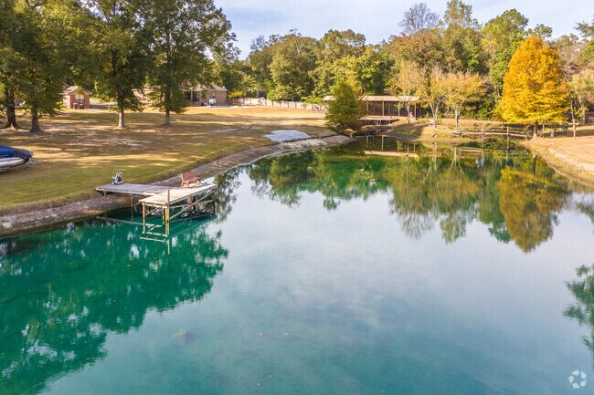 Ponds can be found scattered throughout Pamona.