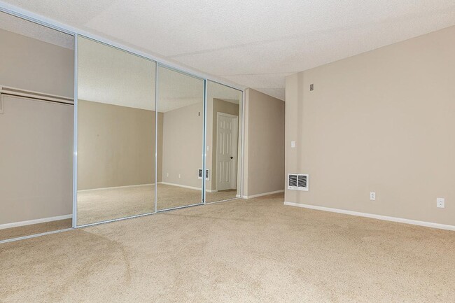 Modern Living at Heatherwood Apartments | Spacious 1 & 2 Bedroom Apartment Homes in La Mesa, CA!, La Mesa, CA 91942 - photo 6