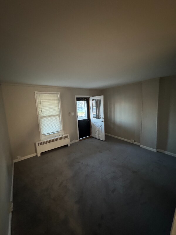 346 Massasoit St, Essington, PA 19029 - photo 5